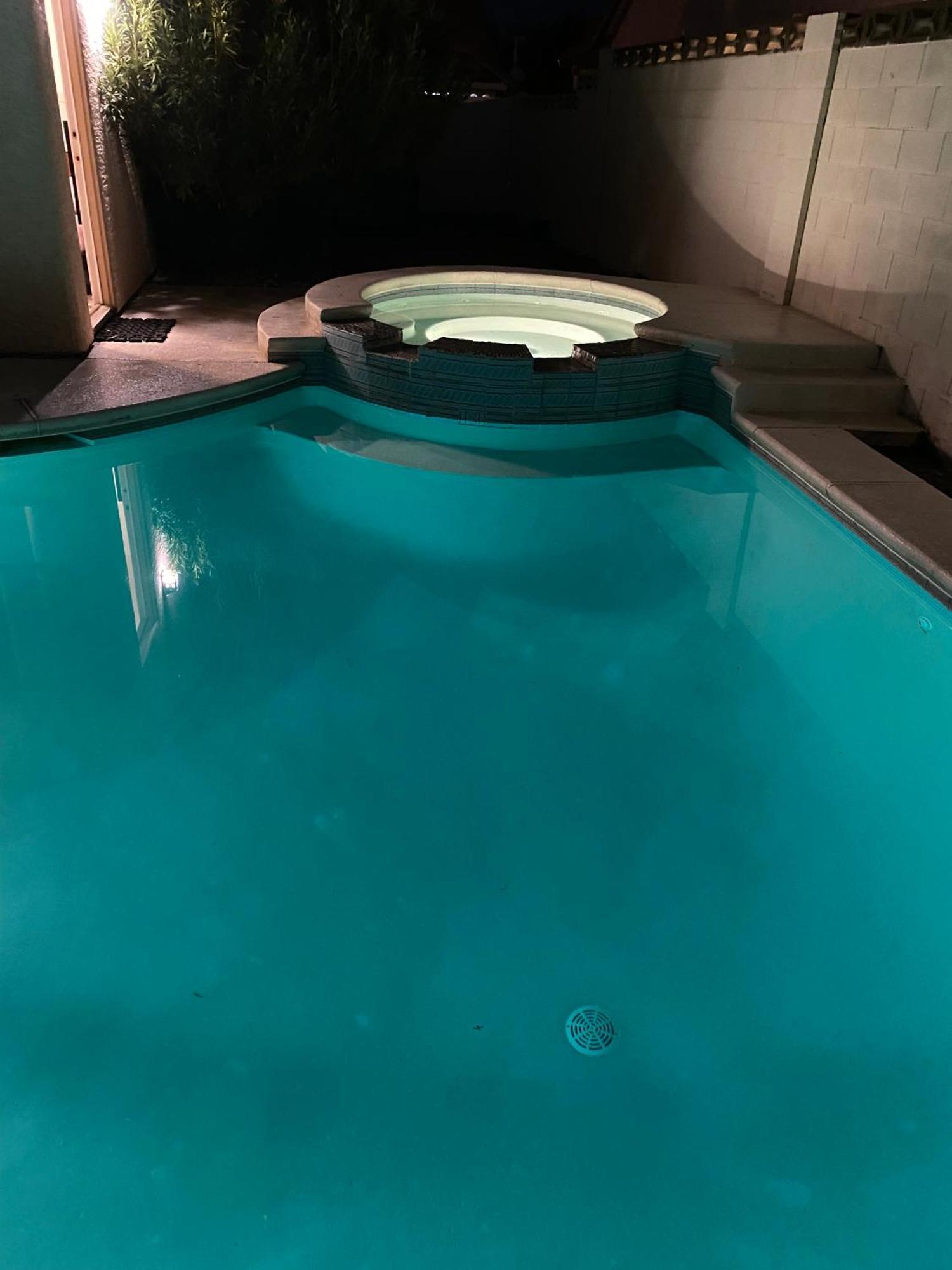 Luxury 1900 Sq Ft House Huge 46 Ft Pool & Hot Spa Las Vegas Dış mekan fotoğraf